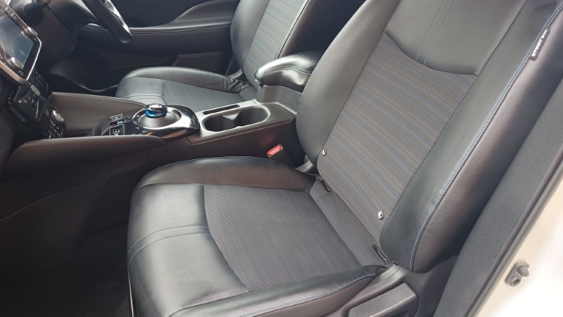 Nissan Leaf White For Sale (15)